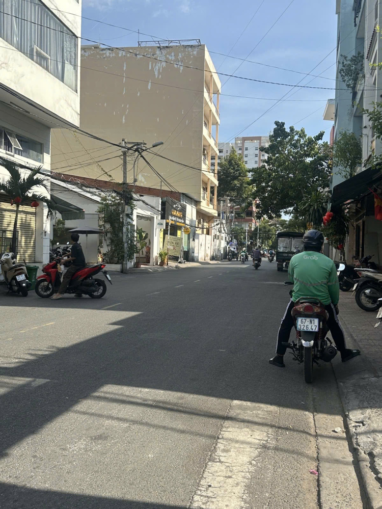 KHU VIP BÀU CÁT GẦN MẶT TIỀN, 22M2 NHÀ 2 TẦNG, SỔ...