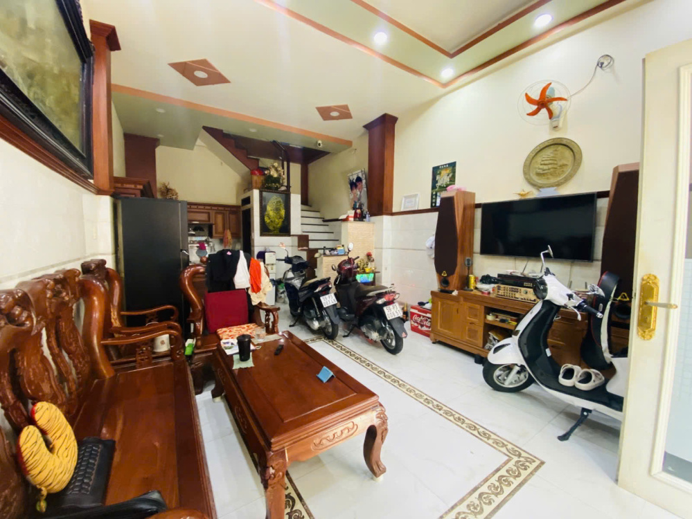 [ TÂN BÌNH ] Hồng Lạc - KẾ CHỢ TÂN BÌNH - GIÁP QUẬN 11 - HẺM Ô TÔ HƠN 4M - 3 Tầng - DT 34M2 - 6.5 TỶ TL