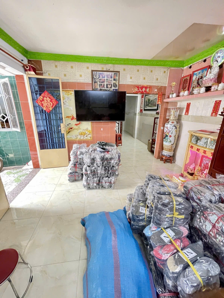 [ TÂN PHÚ ] Kênh Tân Hoá - HÀNG HIẾM - NGAY KẾ ĐẦM SEN - 60m2, Nhà 2 tầng, 4PN