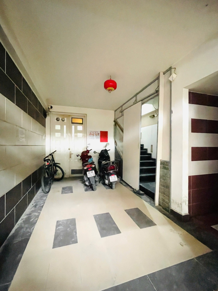 [ TÂN PHÚ ] Đỗ Nhuận - Mặt Tiền Chợ Sơn Kỳ - Sát Bên Aeon Mall Tân Phú - 4 Tầng BTCT - Cho Thuê 30Tr/Tháng.