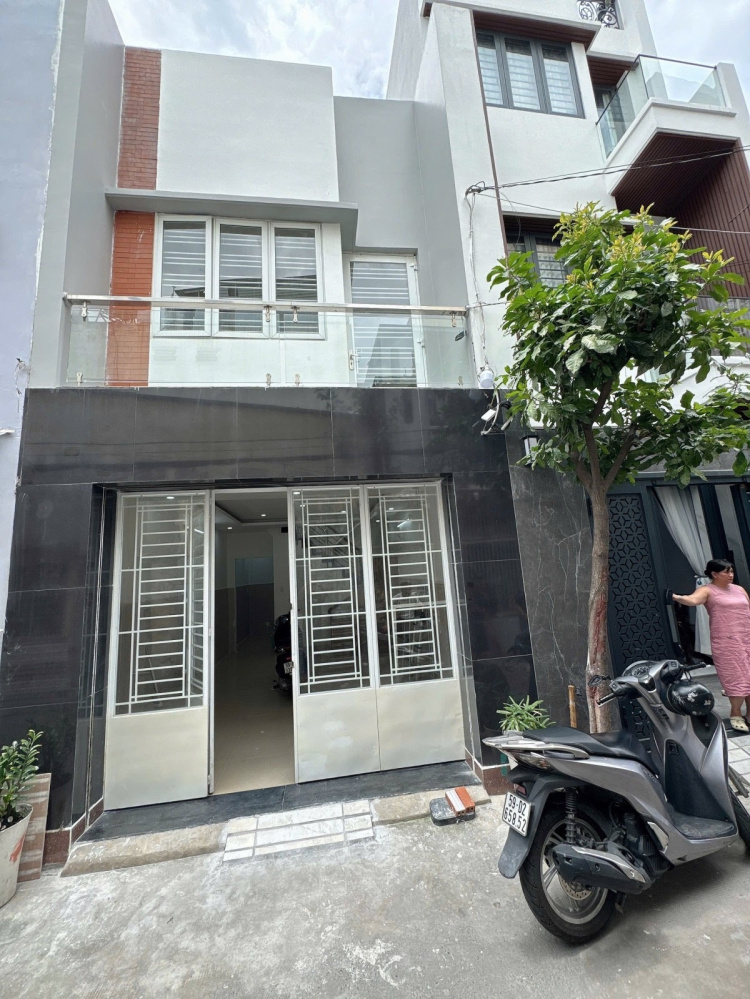 [ TÂN PHÚ ] Dương Đức Hiền - NGAY TRƯỜNG ĐH CÔNG THƯƠNG - 40M2 ( 4 x 10) - ĐƯỜNG 6M THÔNG