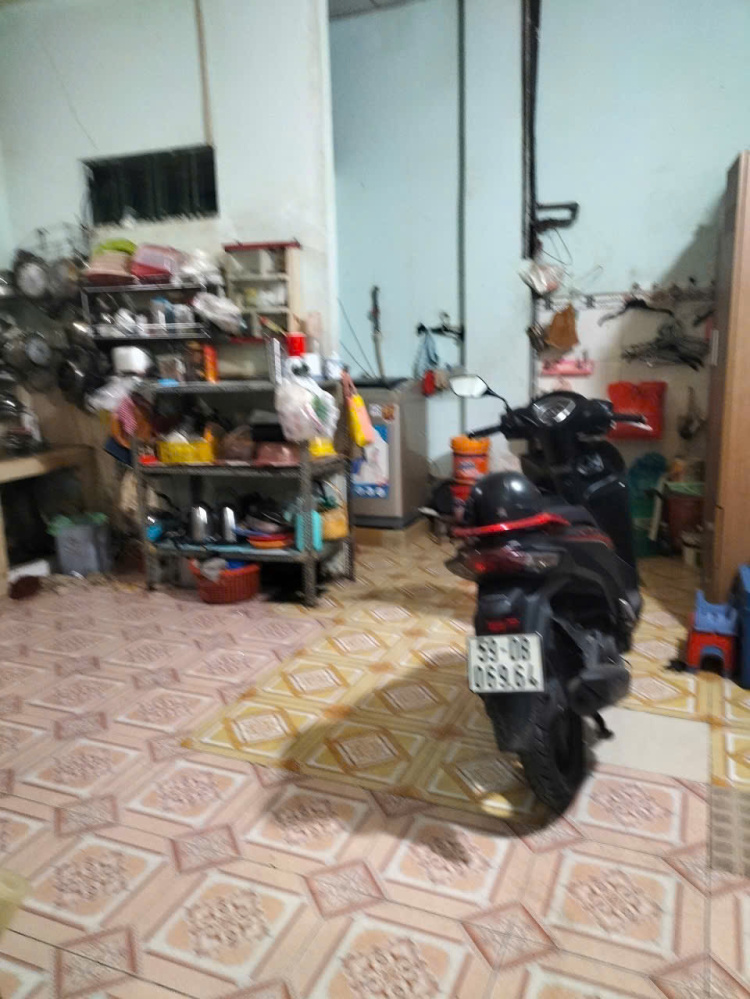 [ TÂN PHÚ ] Nguyễn Văn Săng - Ngay khu phân lô đồng bộ Tân Sơn Nhì . Đường đang làm mới giá trị gia tăng ngay , nhà củ tiện xây mới hoặc sửa nhẹ là đẹp