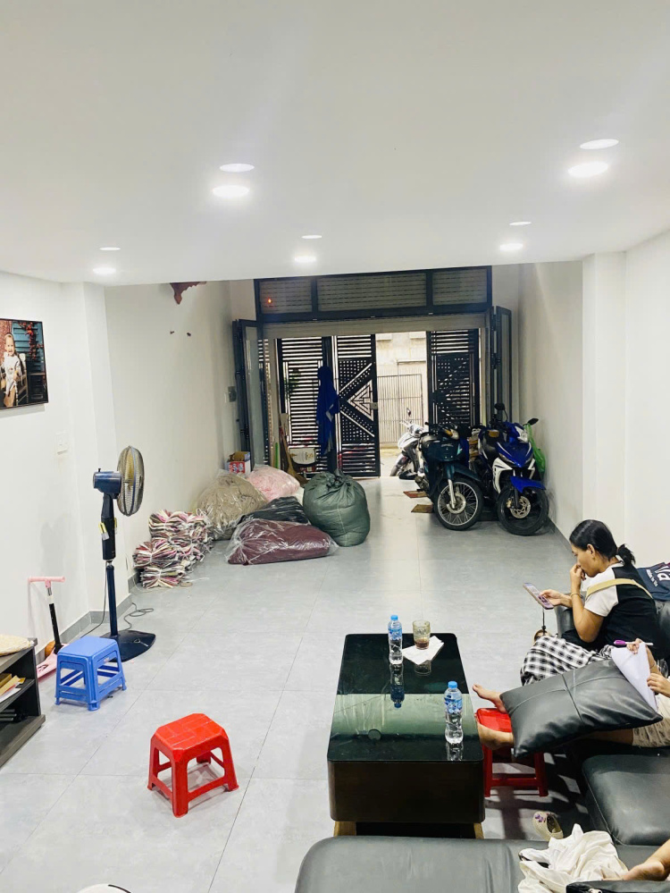 [ TÂN PHÚ ] Trịnh Đình Trọng - ĐƯỜNG NHỰA THÔNG, 5 TẦNG THANG MÁY – Ô TÔ ĐỖ TRONG NHÀ