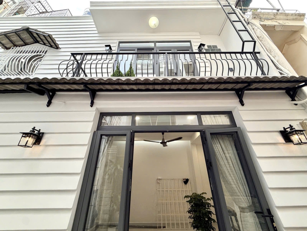 [ TÂN BÌNH ] CMT8 - WHITE HOUSE NHƯ ĐÀ LẠT - 20M...