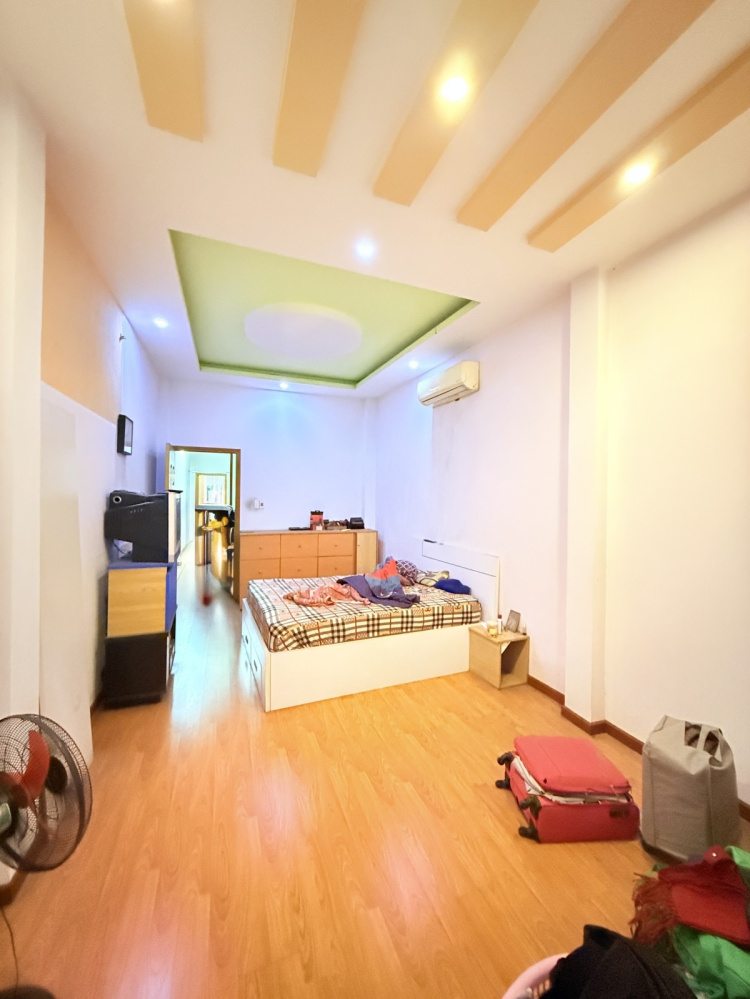 [ TÂN BÌNH ] Trường Chinh - MẶT TIỀN KINH DOANH ĐỈNH CÓ VỈA HÈ, 71M2 CÔNG NHẬN ĐỦ, 3 TẦNG KIÊN CỐ, SỔ VUÔNG A4 CỰC ĐẸP