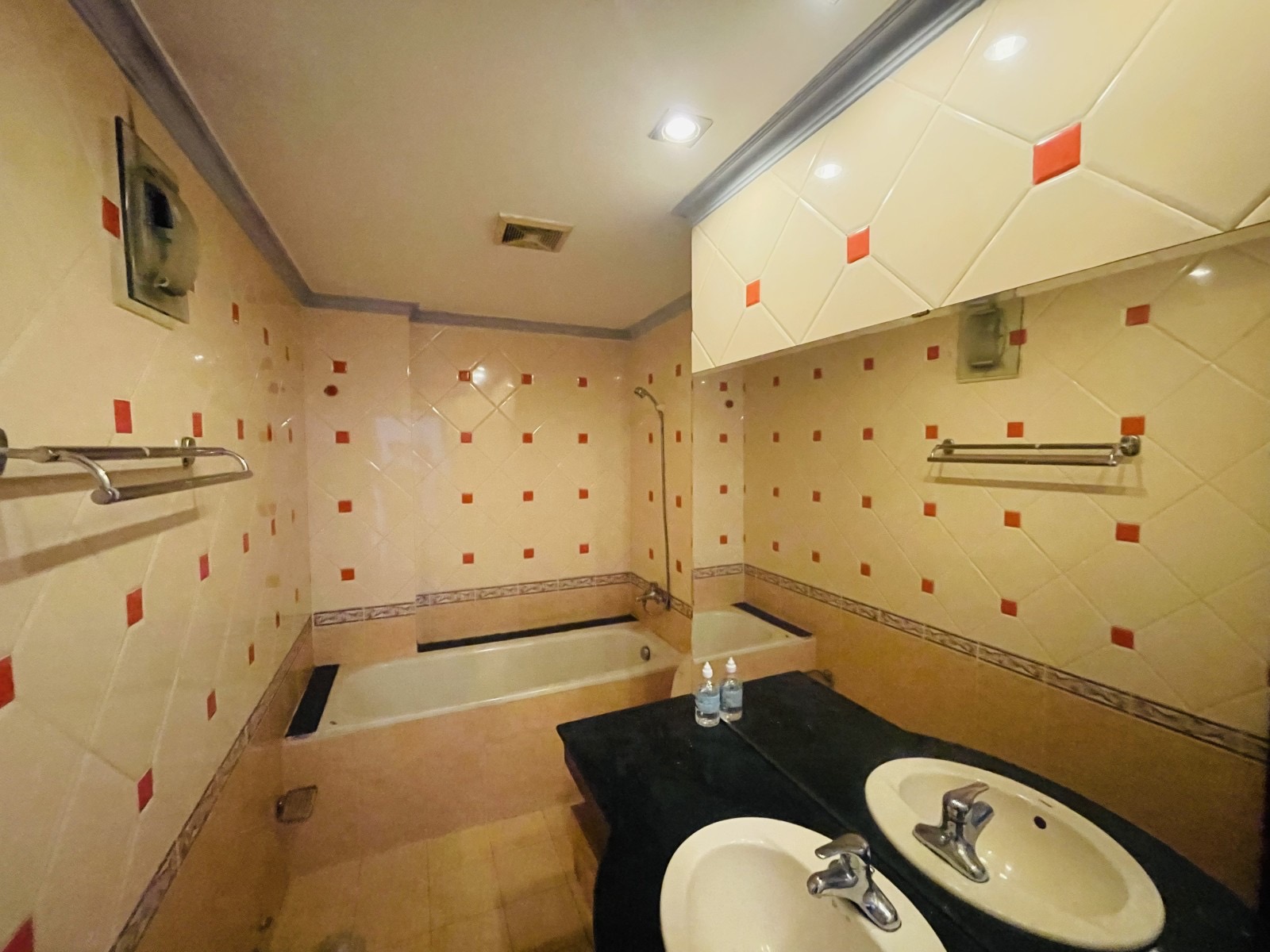 SIÊU PHẨM BIỆT THỰ MINi KHU SÂN BAY - HOÀNG VĂN THỤ - 141M2 NGANG 5M - SỔ CHUẨN ĐẸP - HẺM 10M THÔNG
